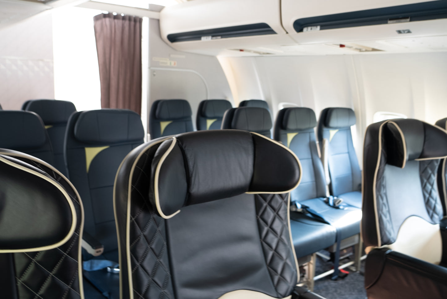 Boeing 737-500 Film Set Prop