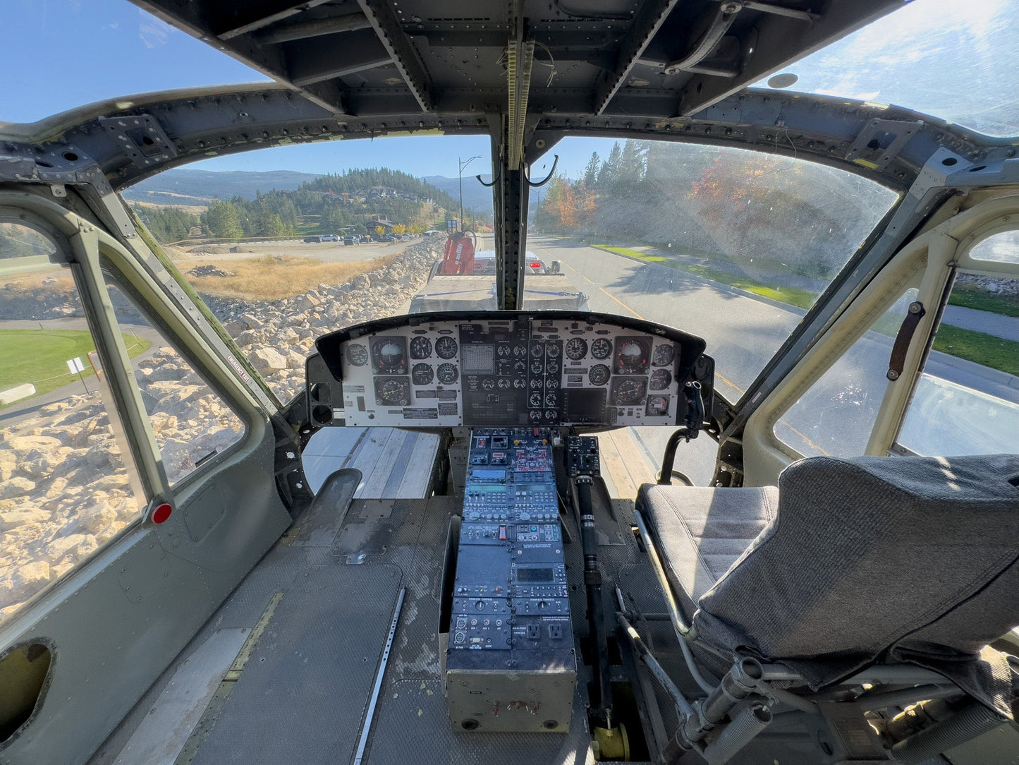 Bell 212 Helicopter Film Set Prop - FlightFlix™