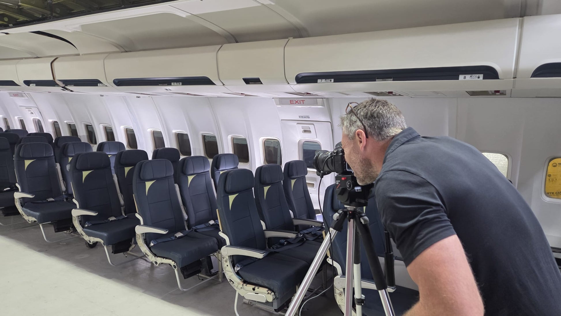 Boeing 737 Cabin Film Set Prop - FlightFlix™