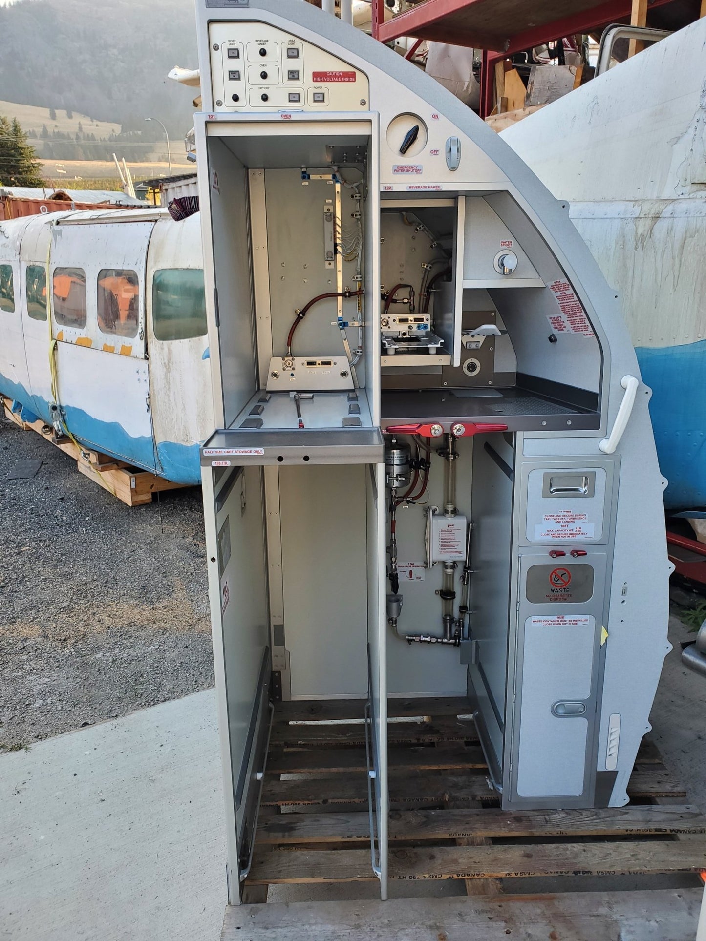 Boeing 737 Cabin Film Set Prop - FlightFlix™