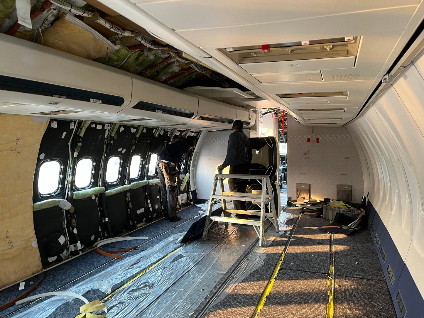 Boeing 737 Cabin Film Set Prop - FlightFlix™