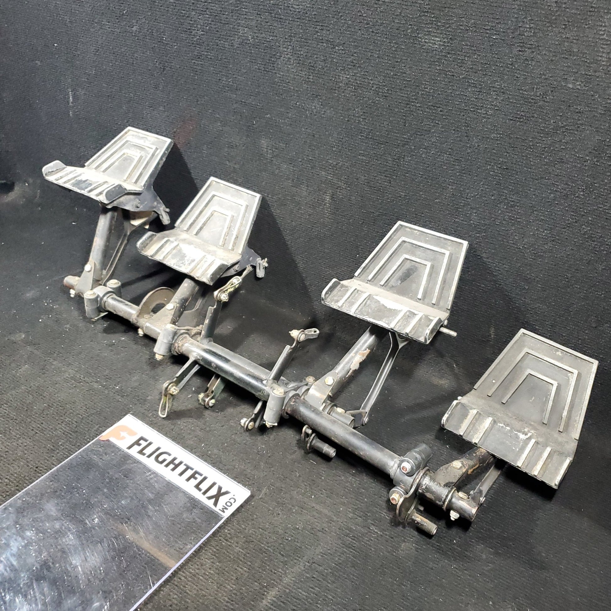fighter jet pedals Cessna Caravan, Rudder Pedal Assembly, w/Bars – FlightFlix™